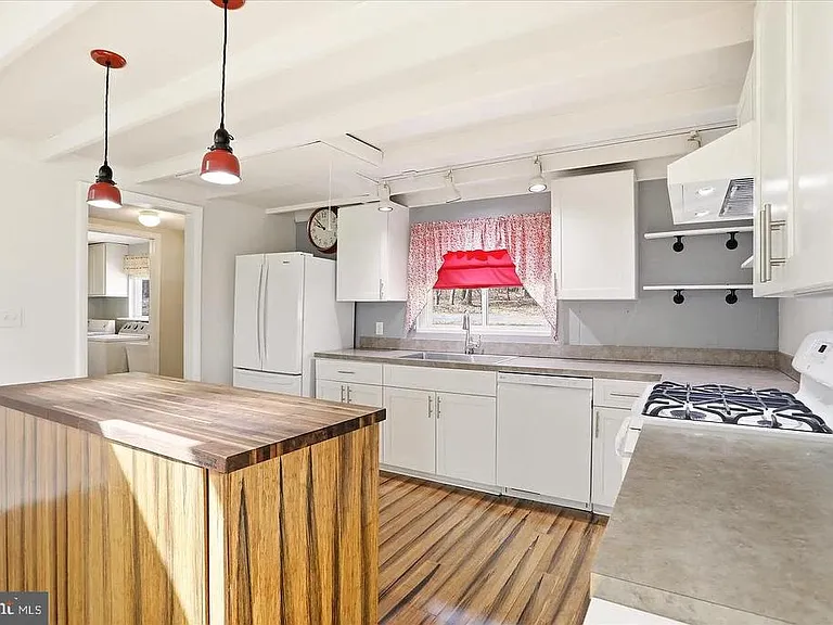 151 Bent Oak Rd — Photo 16