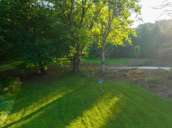 15 Water St, York, PA 17403