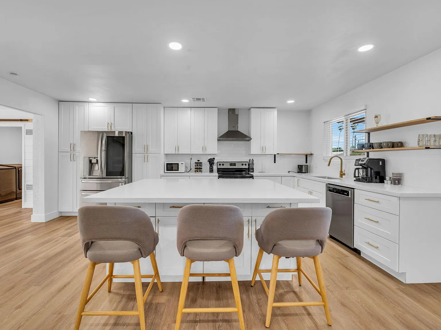 6928 E Granada Rd — Photo 3