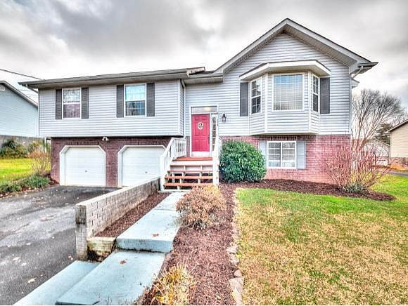 1st image of 114 Jenny Ln
