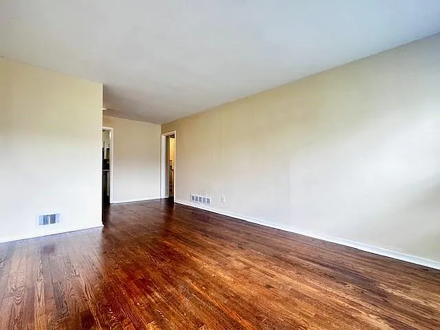 1597 Gilston Ct — Photo 5