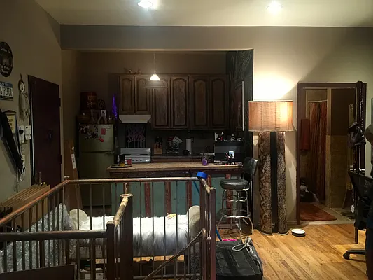 Rented by Grand & Co. | media 13