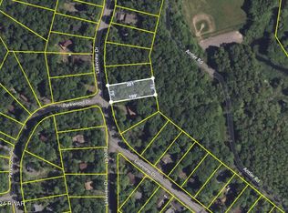 409 Lakeview Ct, Lake Ariel, PA 18436