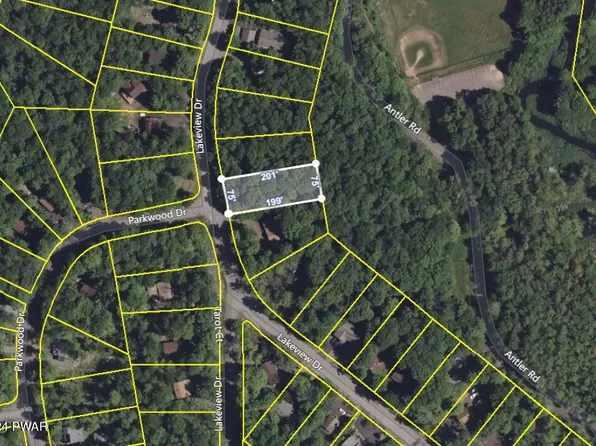 409 Lakeview Ct, Lake Ariel, PA 18436