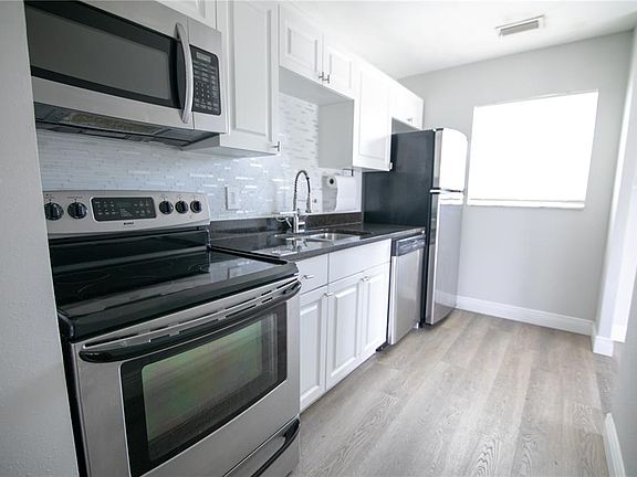 3rd image of 1831 AARON AVENUE