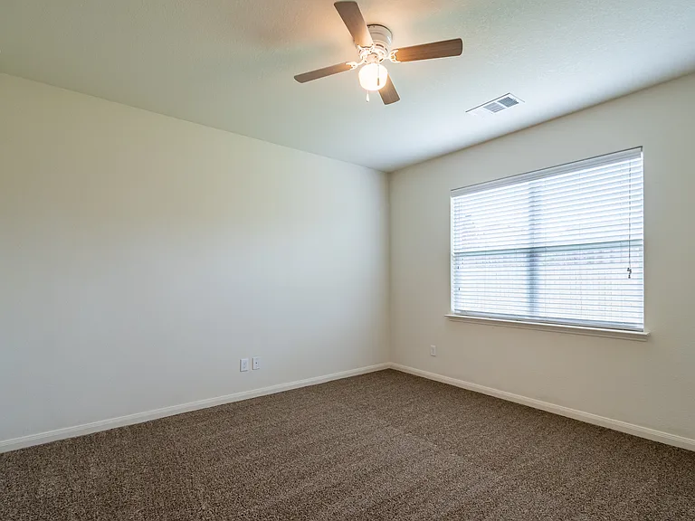 1911 Hot Springs Way — Photo 23