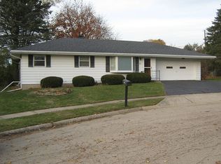 11 N Prospect Ct, Stillman Valley, IL 61084