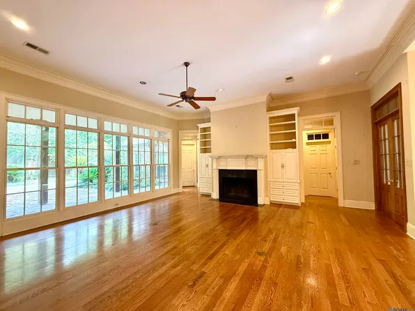 1831 Old Plantation Ln, Baton Rouge, LA 70806