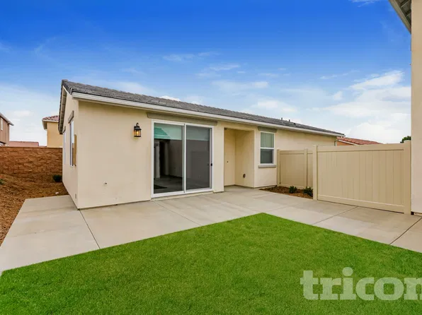 1716 Taylor Ave Unit 2, Corona, CA 92882
