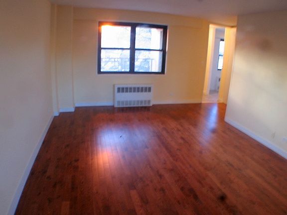3rd image of 3424 Kingsbridge Ave APT 15C