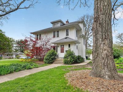 2117 Rownd St, Cedar Falls, IA, 50613