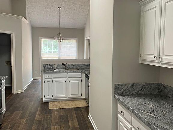 Butler counter available in kitchen