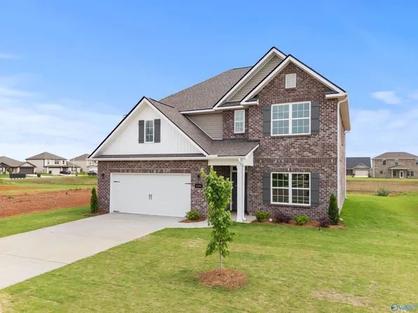 206 Irish Hill Dr, Meridianville, AL 35759
