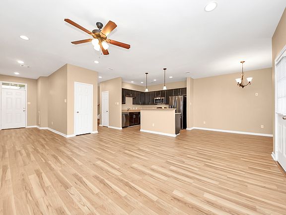 2nd image of 17046 Wilthorne Gardens Ct