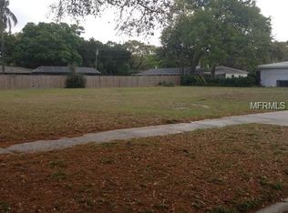 470 Poinsettia Rd, Belleair, FL 33756