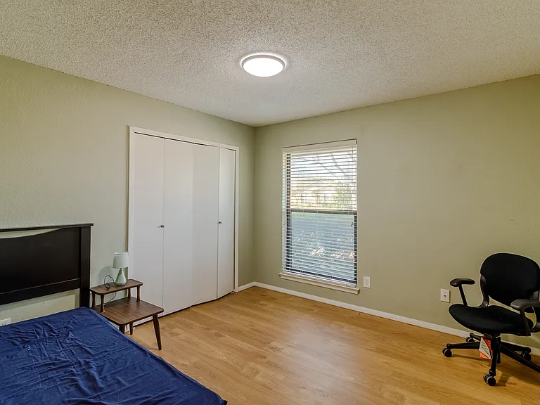 2614 Saint George Dr — Photo 14