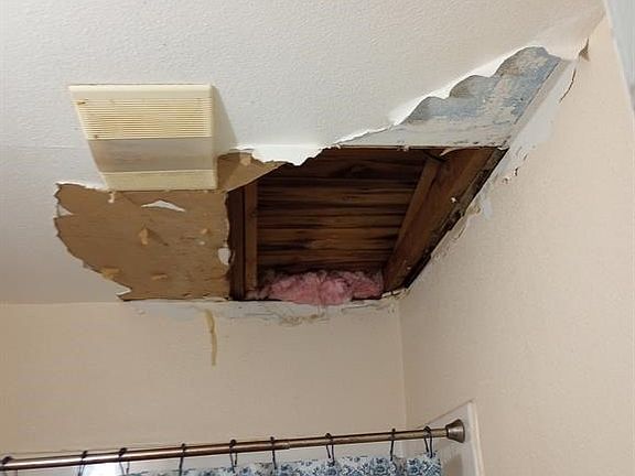 5th image of 2104 E Jones St