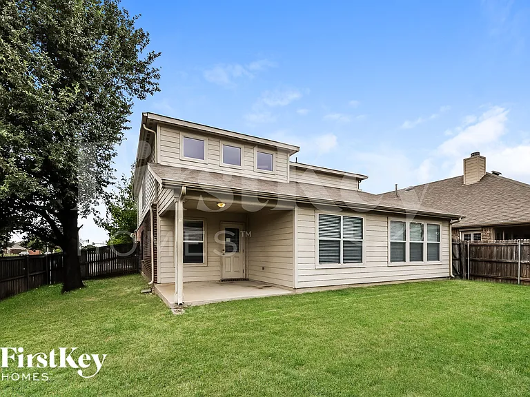 4500 Chris Dr — Photo 18