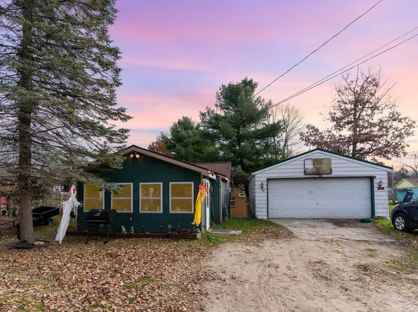 4182 W Oakley Rd, Harrison, MI 48625