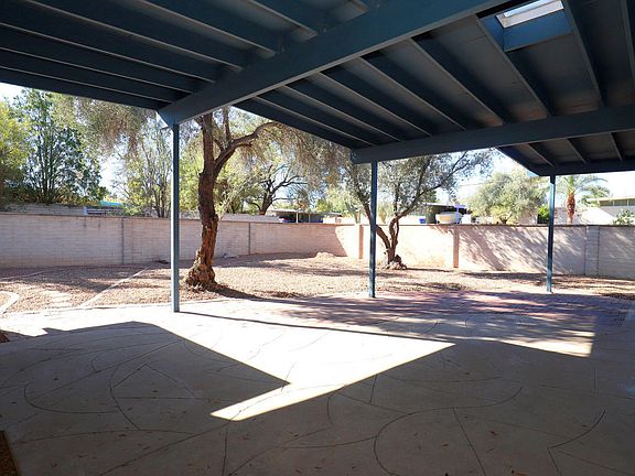 5th image of 8800 E Lee St