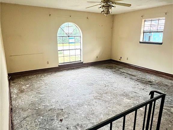 4th image of 3719 W Grandlake Blvd