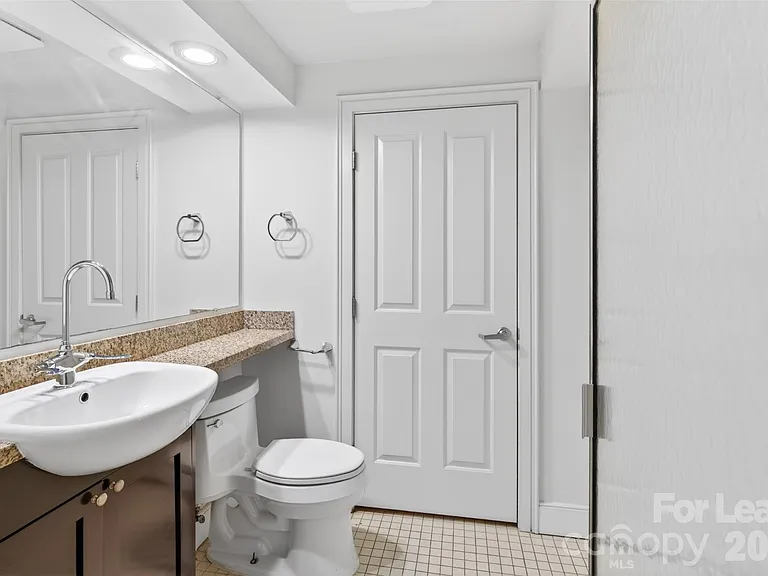 710 W Trade St #505 — Photo 27