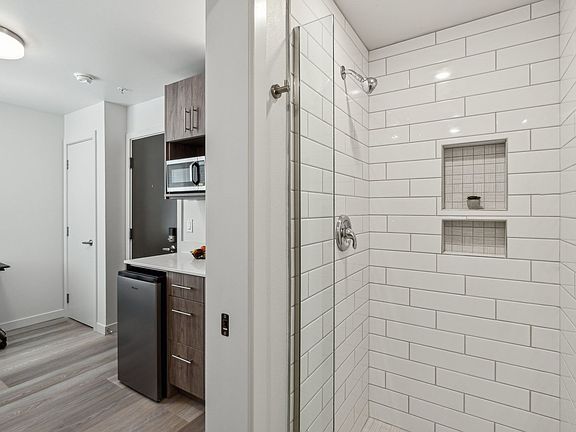 5th image of 4741 18th Ave NE #E1
