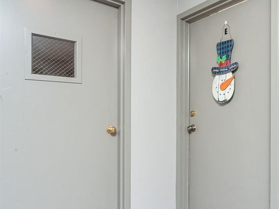 5th image of 3502 Kingsley Ct APT C