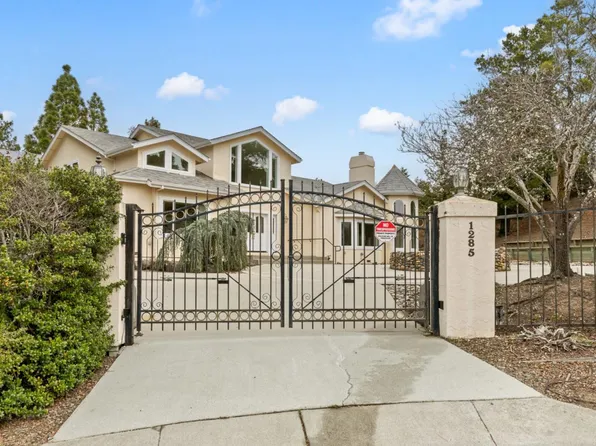 1285 Tournament Dr, Hillsborough, CA 94010