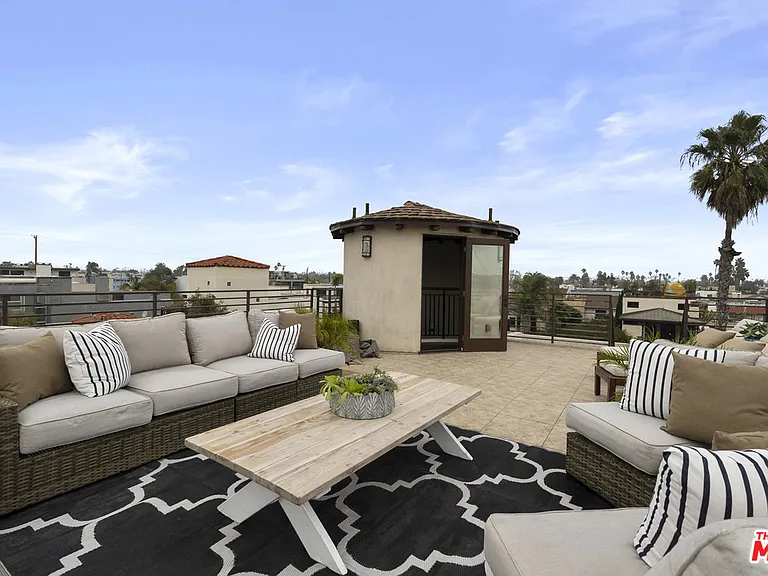 2310 Strongs Dr — Photo 9