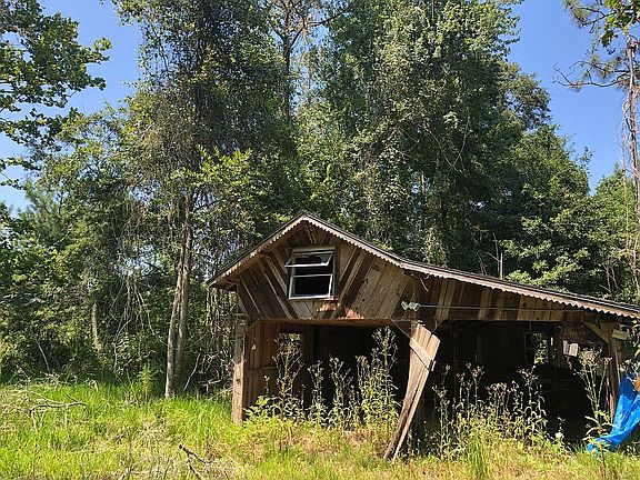 Old barn/garage