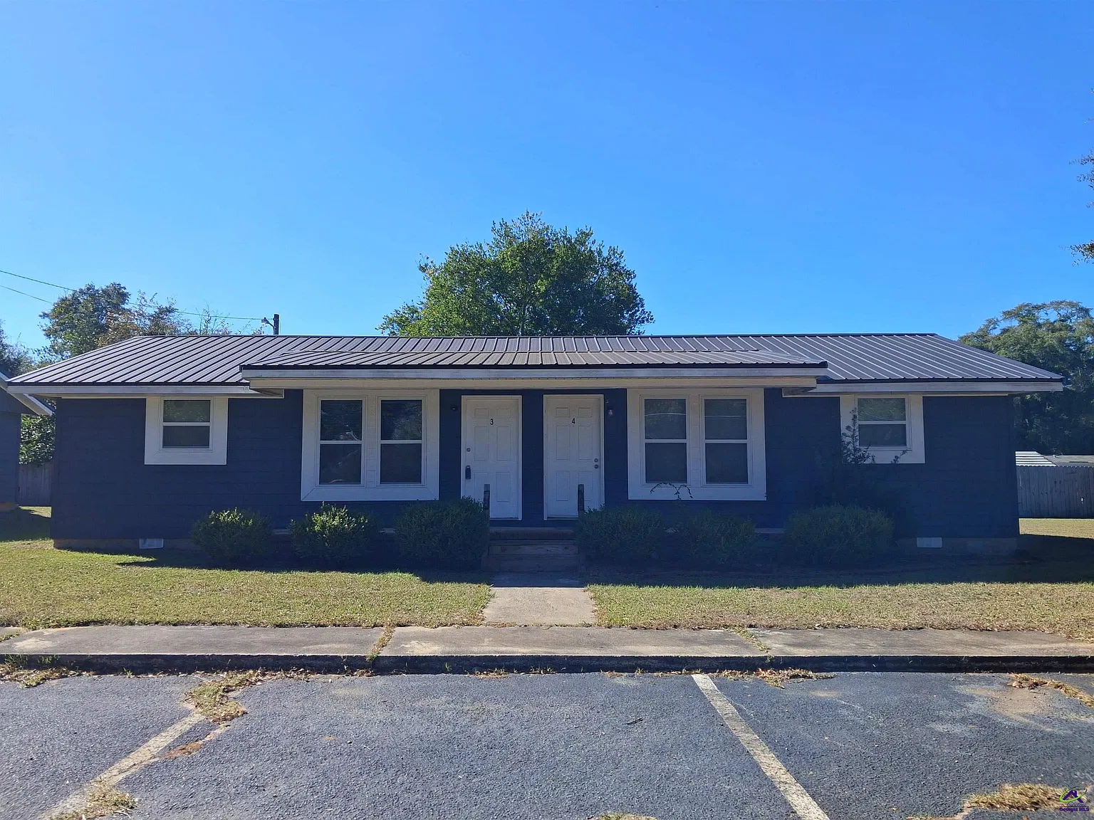 2 bed, 2.0 bath, 636 sqft, $875 — Photo 1