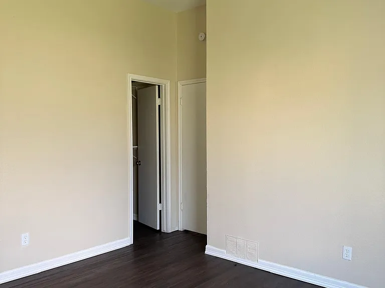 1109 N 7th St #B — Photo 7