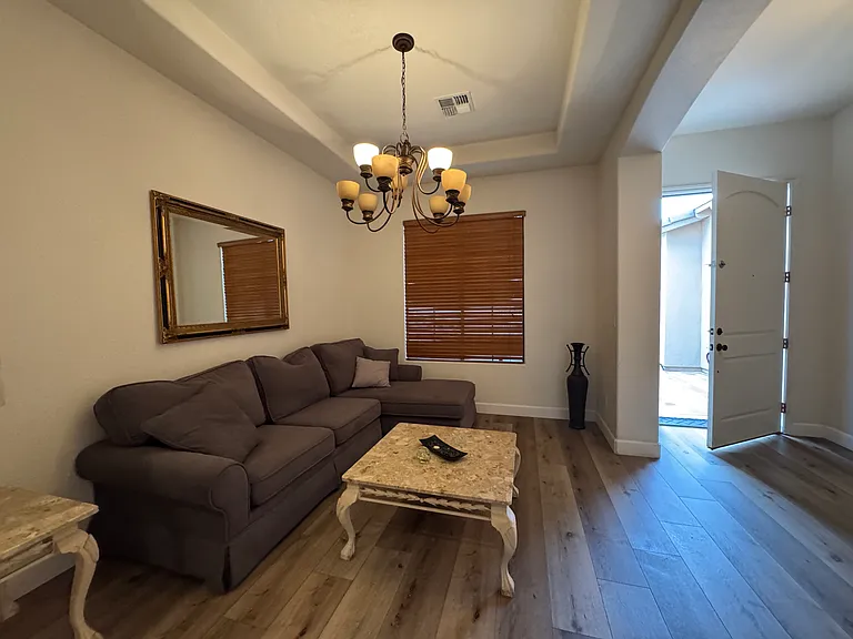 3111 Esmerelda Dr — Photo 10