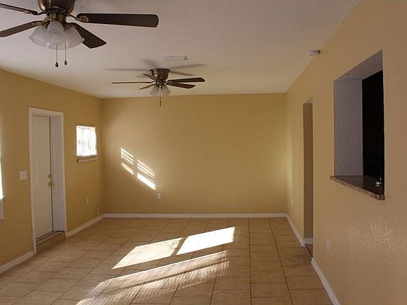 5th image of 2306 Savoy Dr