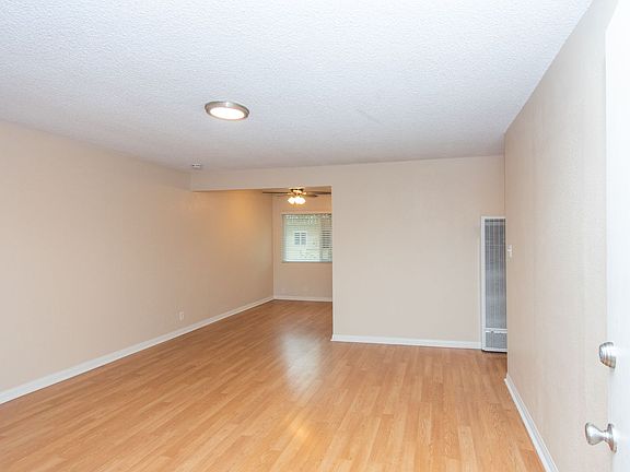 2nd image of 2620 Roosevelt St APT 8