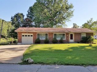 8340 Hawkesbury Dr, Saint Louis, MO