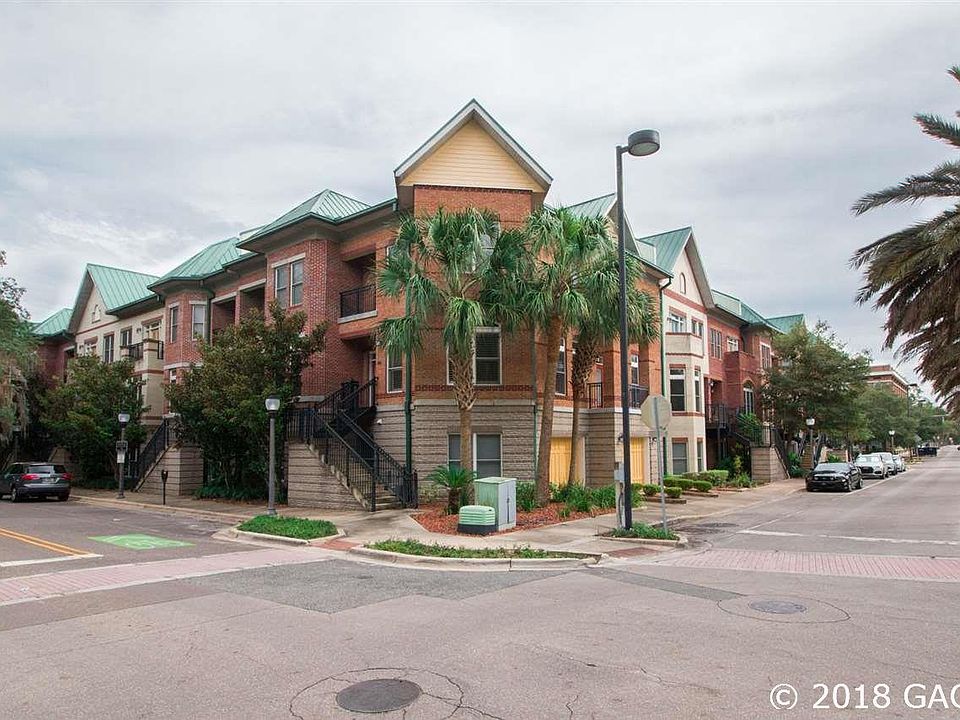 1st image of 305 NE 2nd Ave