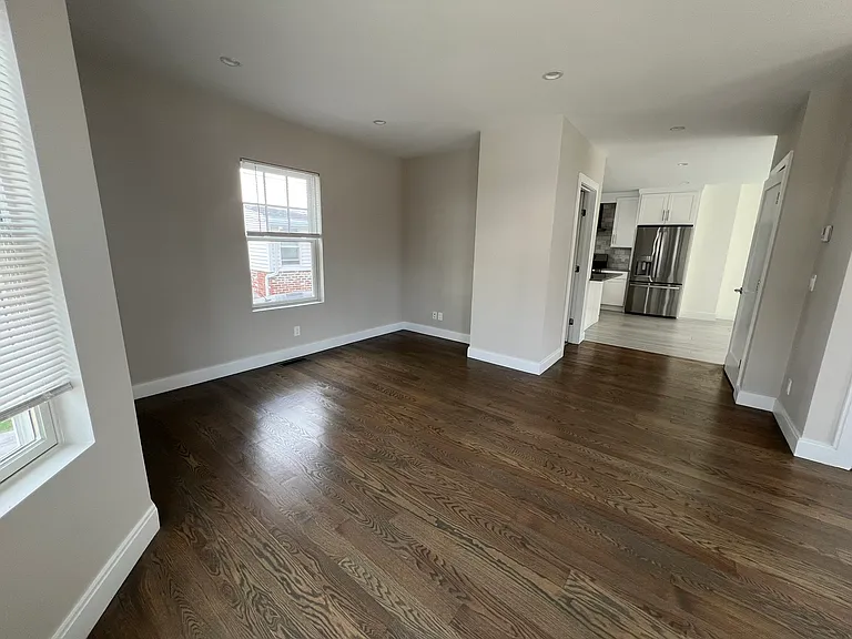 19 Loomis Ave — Photo 24