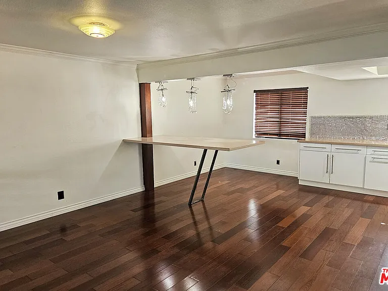 13243 Vanowen St #3 — Photo 14