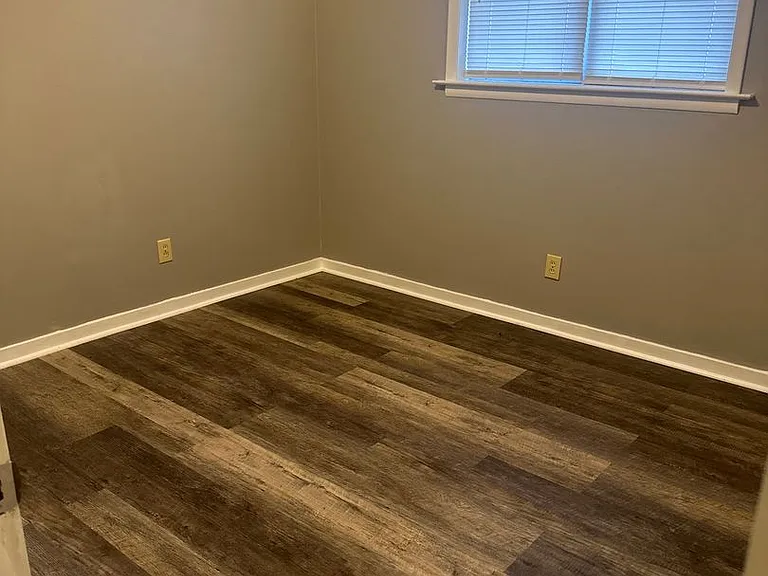 1154 Lakewood Dr — Photo 5