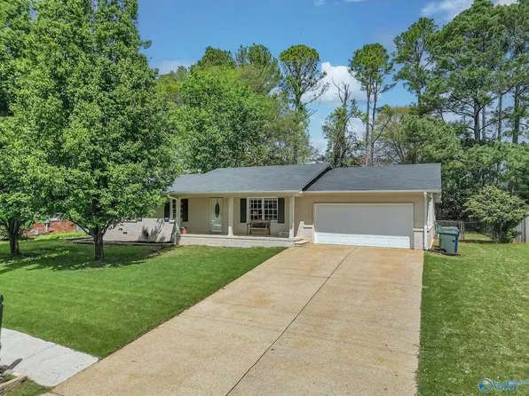 9003 Craigmont Rd SW, Huntsville, AL 35802