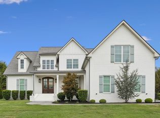 809 Stone Brook Dr, Lebanon, TN 37087