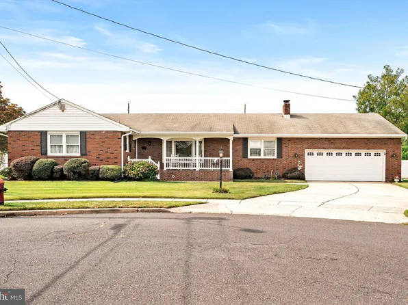 16 Tartan Ct, Lawrence Township, NJ 08648