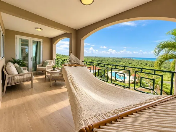 10-10 Ph #Penthouse, Rio Grande, PR 00745