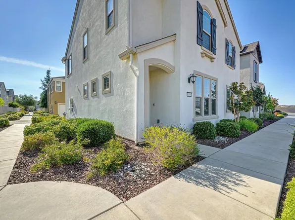 9299 Mystic Lake Aly, Sacramento, CA 95829