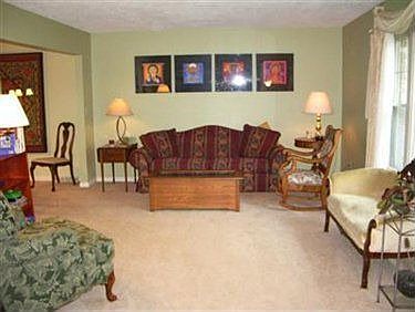 3rd image of 11962 Sandgate Cir