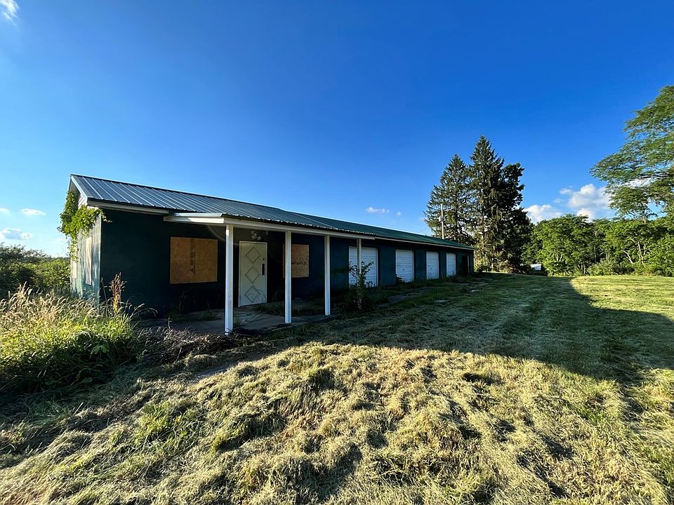 2nd image of 1159 Pluto Rd