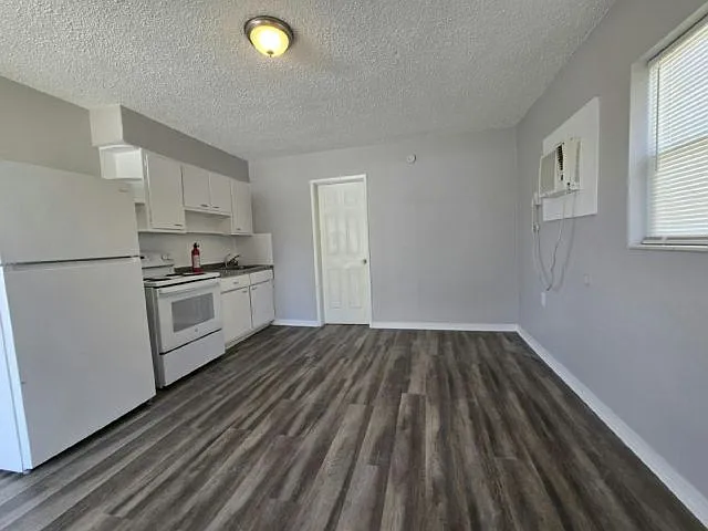 1 bed, 1.0 bath, 500 sqft, $1,150 — Photo 4