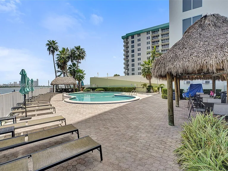 10350 W Bay Harbor Dr #3G — Photo 27